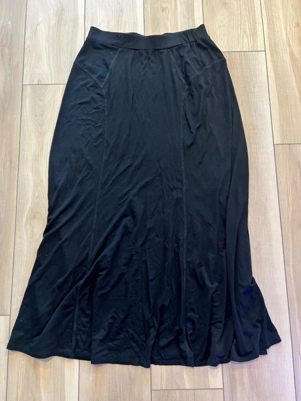 WHBM White House Black Market Maxi Skirt Size M – Flowy Elegant / Work to Weeken